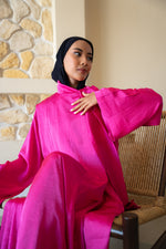 Load image into Gallery viewer, Fuchsia Pink Abaya
